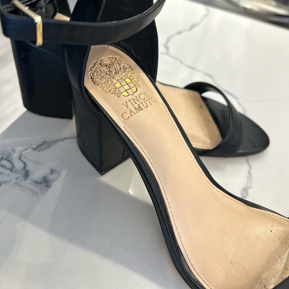 Vince Camuto Ankle Strap Leather Block Heels Size 9 - Picture 2 of 4